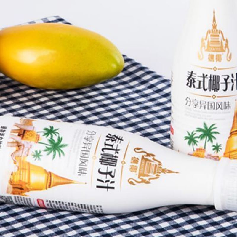 樵椰泰式生榨椰子汁500mL15瓶年礼饮料整箱批发厂家直销早