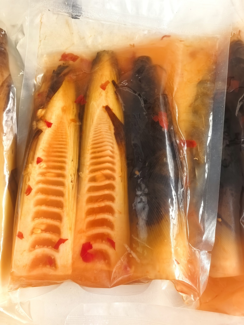 手剥笋，香辣味，泡椒味，老汤味，可以调配各地方口味