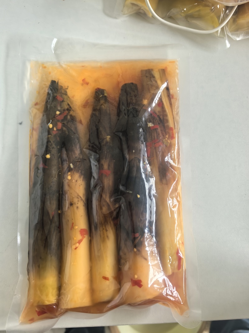 手剥笋，香辣味，泡椒味，老汤味，可以调配各地方口味