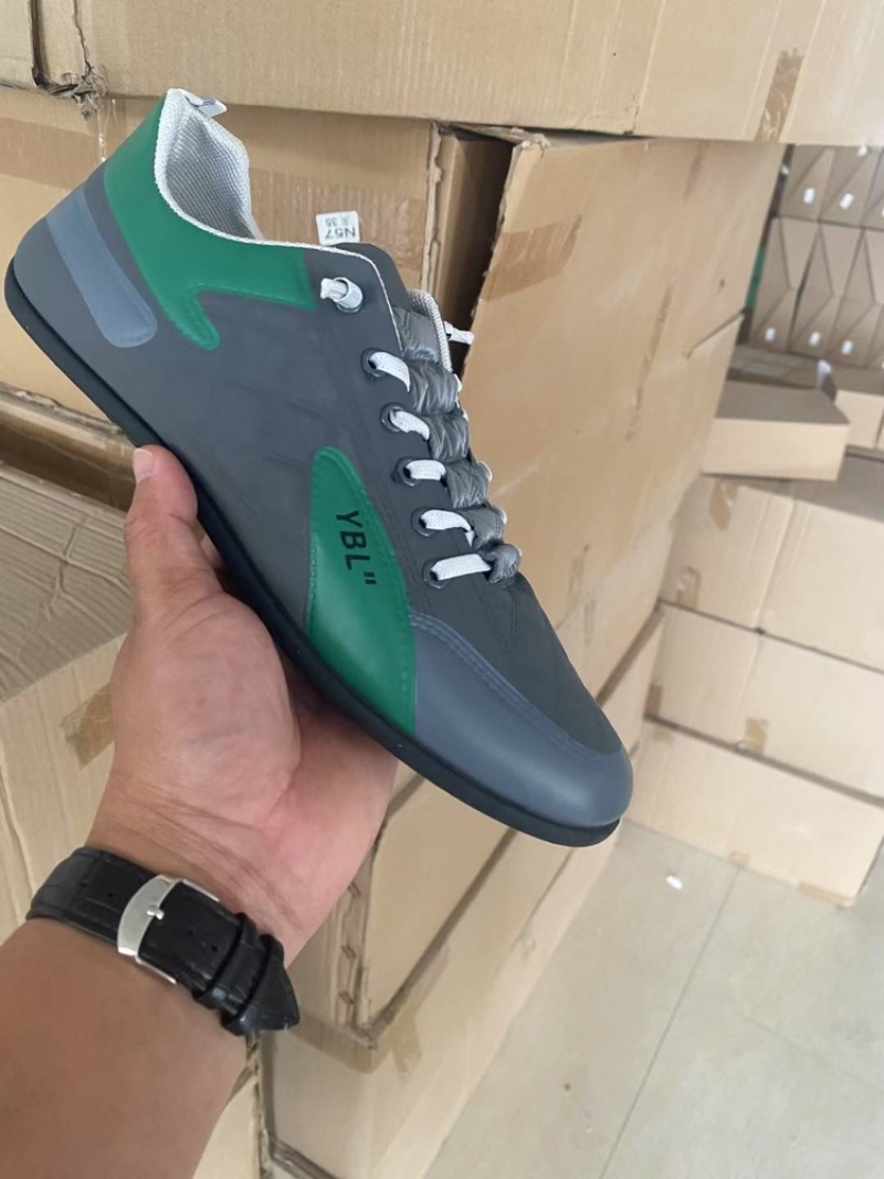 1600双全码三个颜色