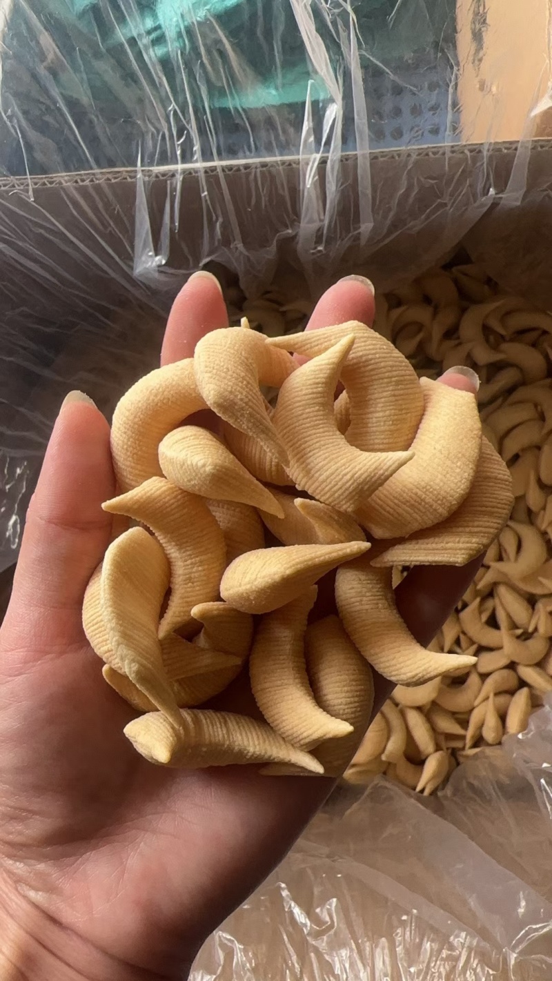 手工山药酥生产厂家空心休闲小零食厂家直销量大优惠适合商用