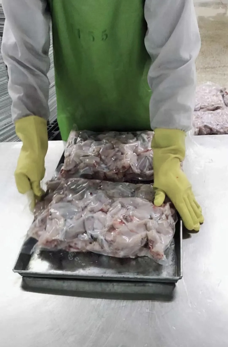 新鲜现杀牛蛙腿品质优可视频看货基地直供欢迎咨询