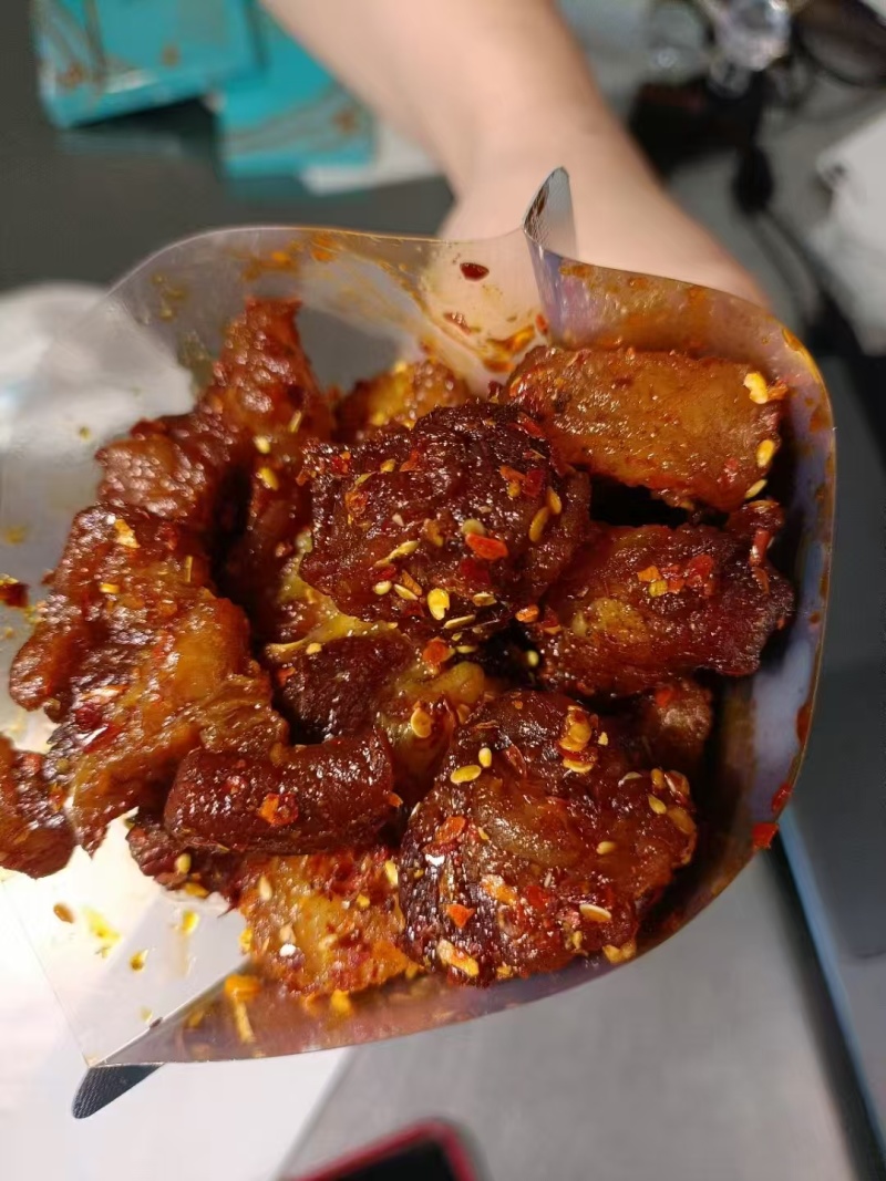内蒙古肥瘦相间的牛肉干嗷嗷香的一款牛肉干