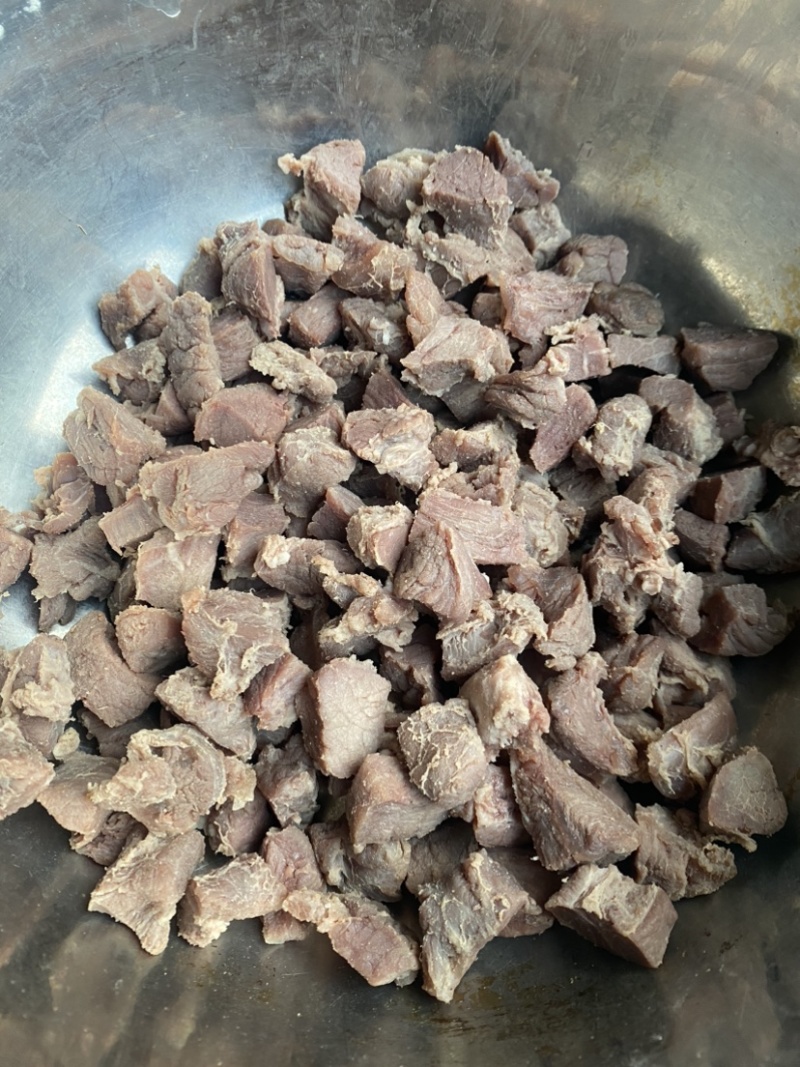 飞水牛肉粒，熟度好味道好价格不贵可做小包装