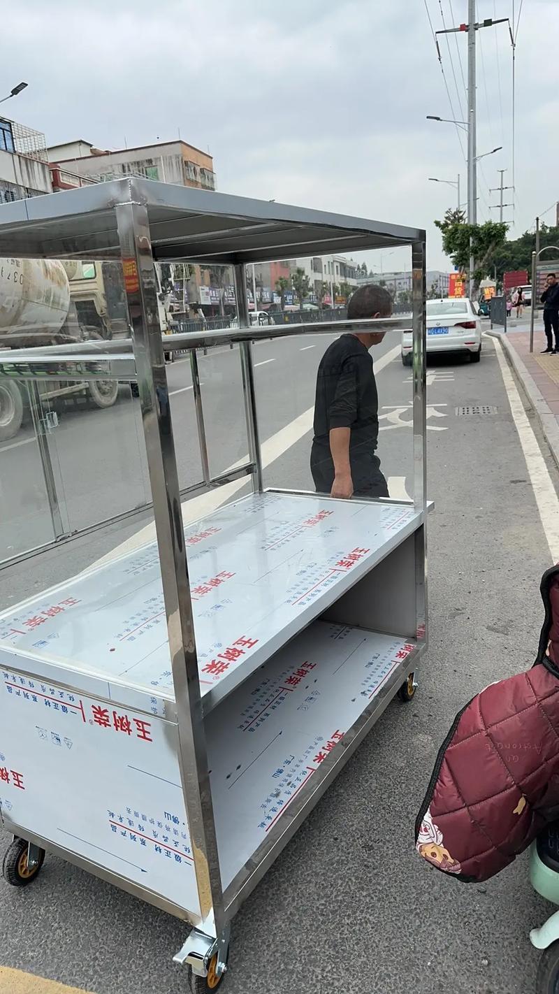 电焊老师傅，接各种短期定做活