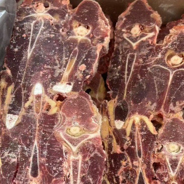 满肉牛脊骨