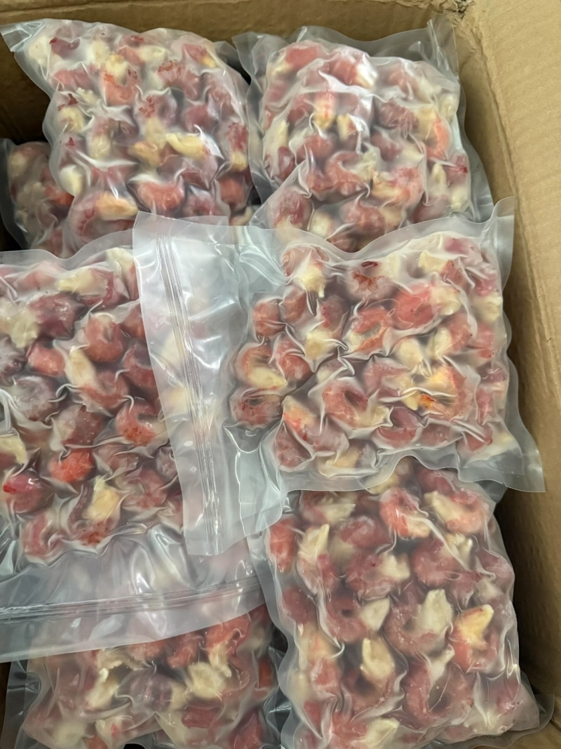 小包装龙虾尾每袋净重500克，每件20包