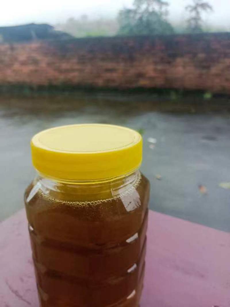 农家百花蜂蜜，老父亲养蜂20年，古法采割***！