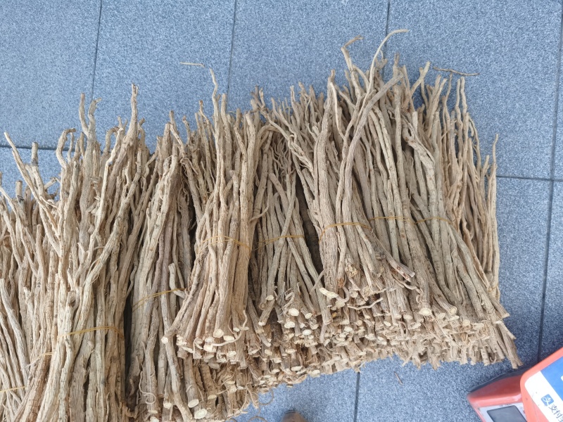 甜防风