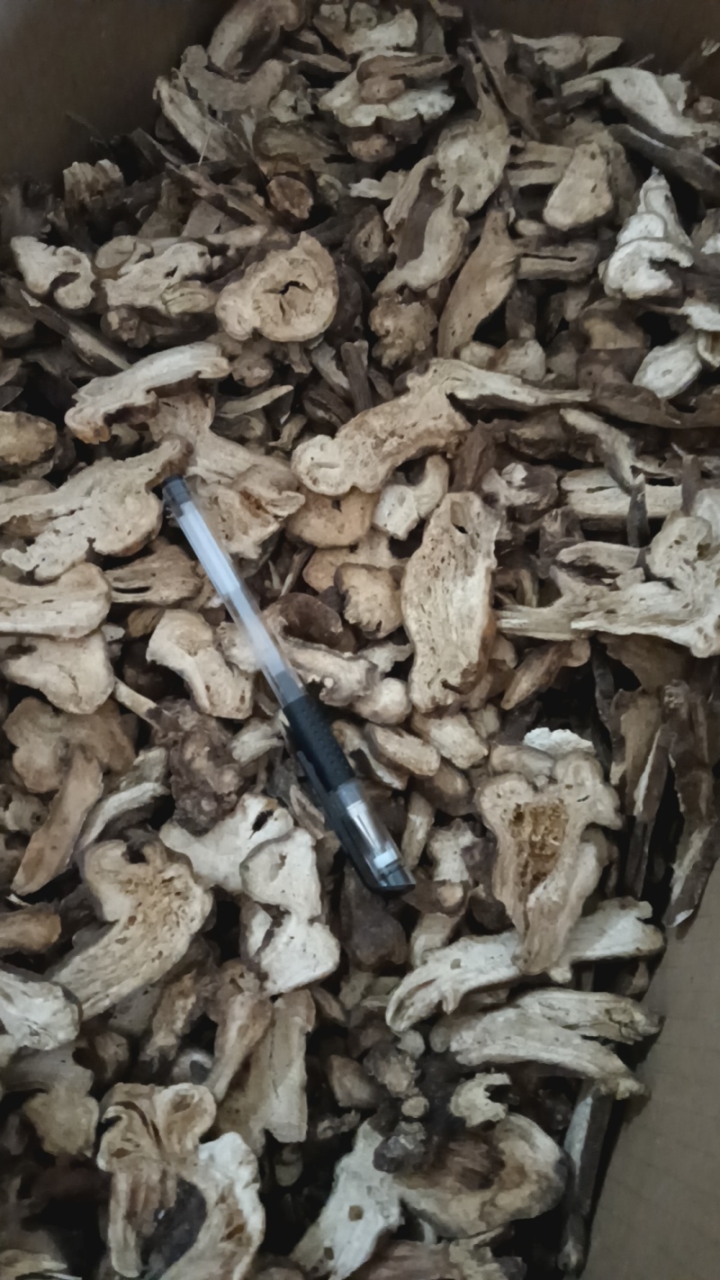 白术现货供应多个规格任选批发各种中药材欢迎选购