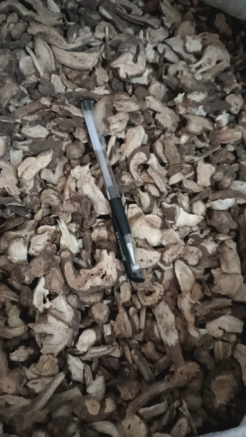 白术现货供应多个规格任选批发各种中药材欢迎选购