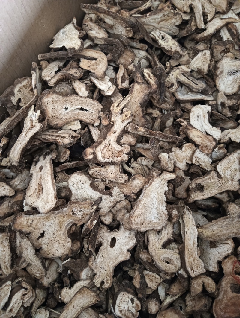 白术现货供应多个规格任选批发各种中药材欢迎选购