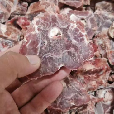 大庄园羊脖骨块