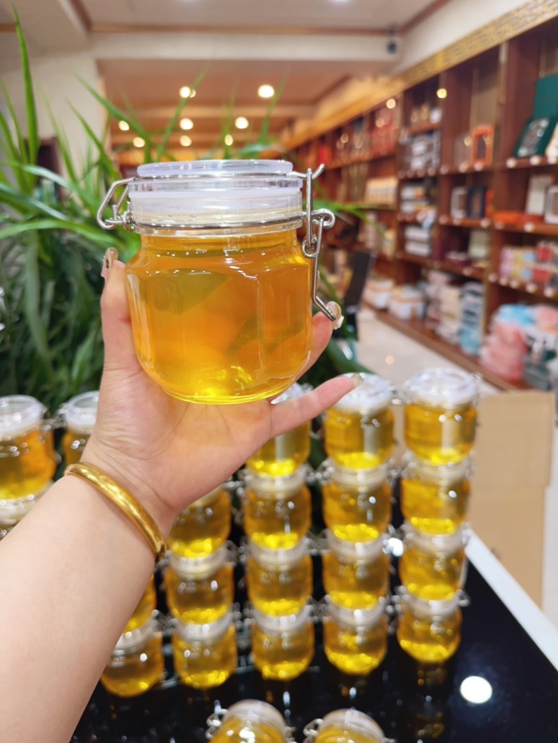 长白山椴树蜂蜜优质好蜜，2025年新蜜42度