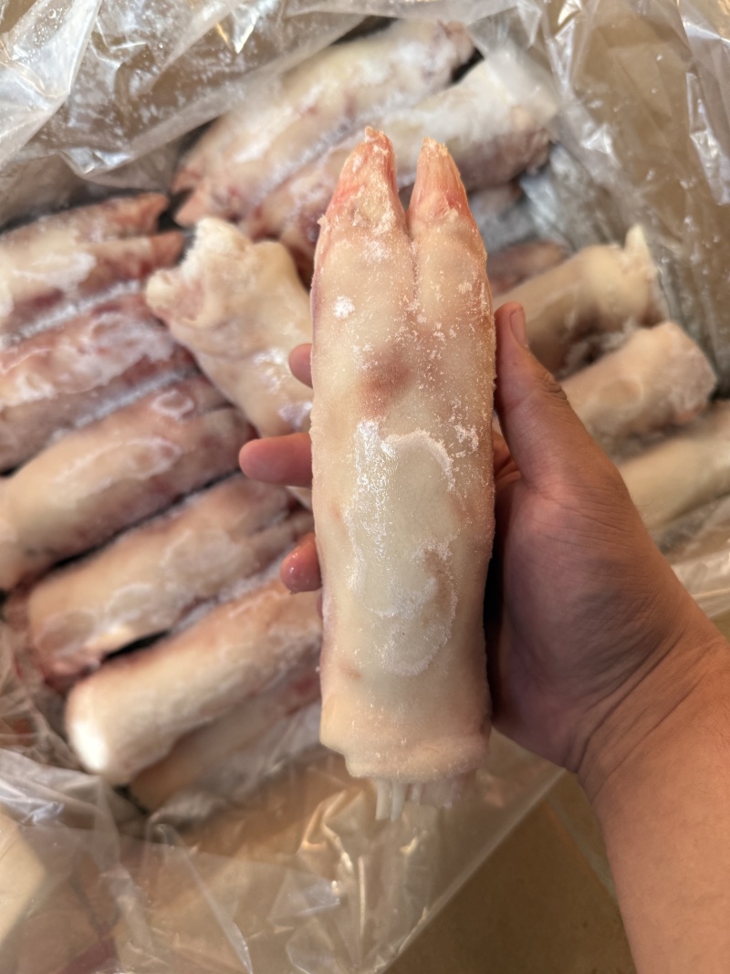 次一级带筋前蹄规格：10kg22个左右猪