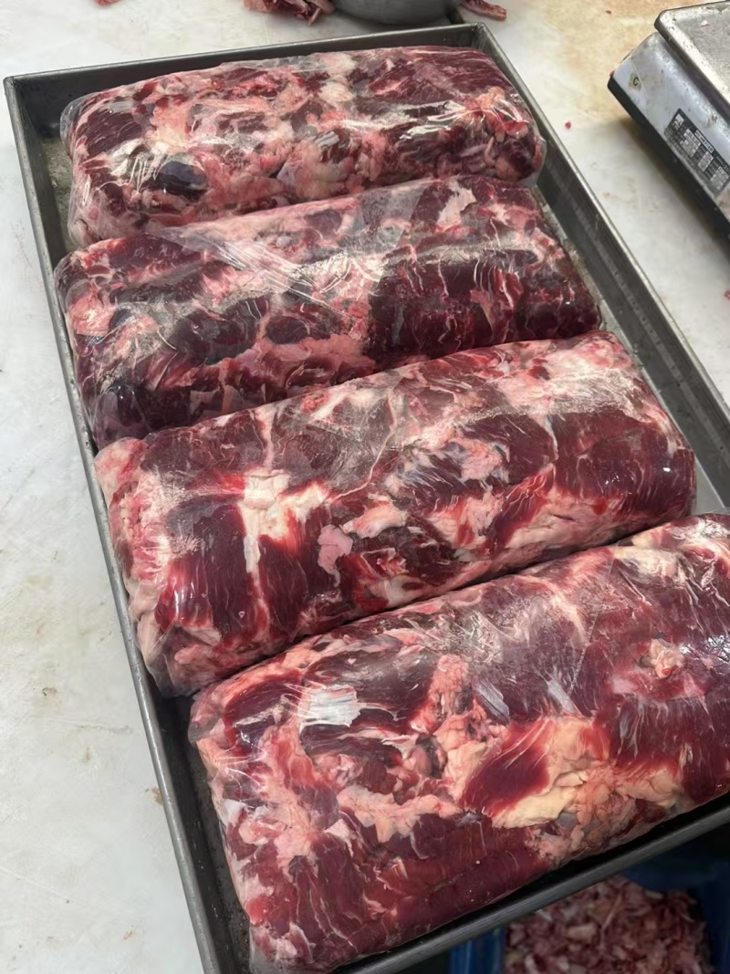 肋骨牛碎肉这款牛碎肉适合馅子牛肉肠调理肉片纯干