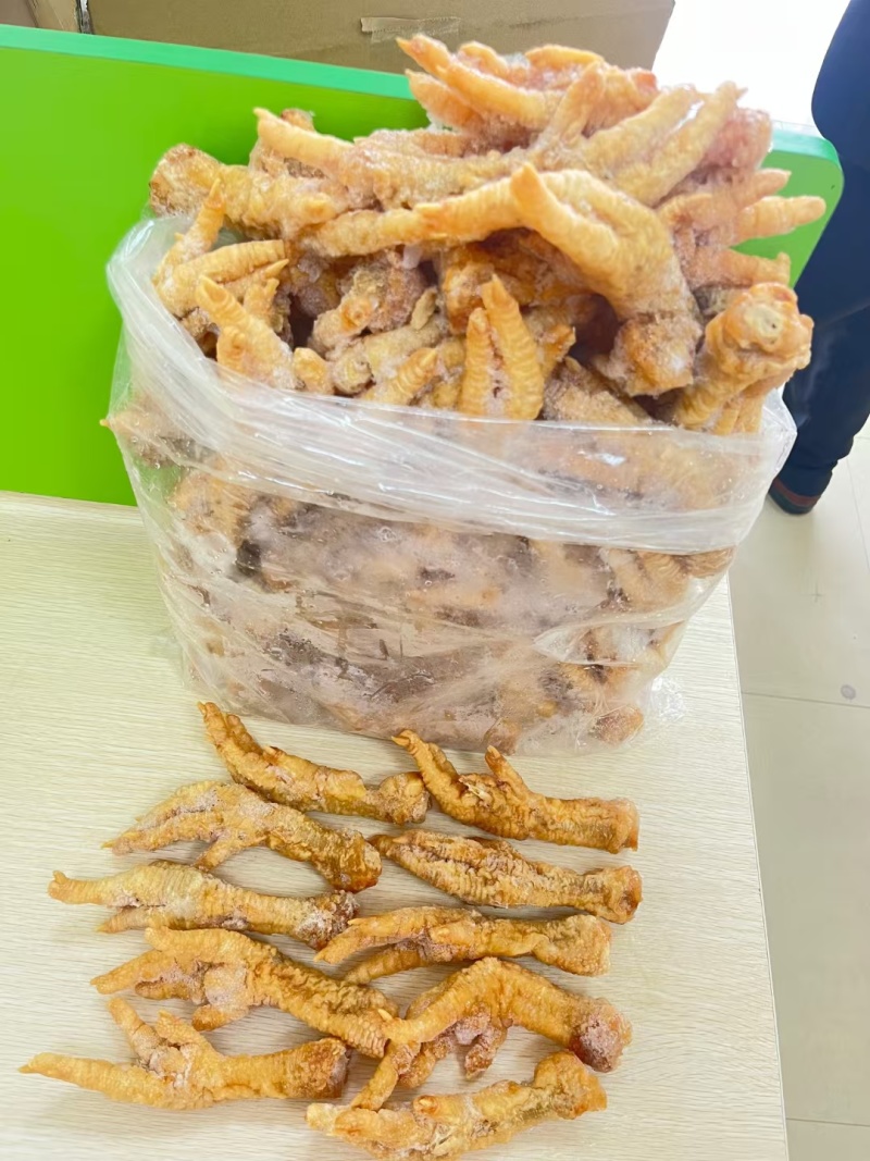 虎皮鸡爪，一仲起发，量大从优，欢迎光临！