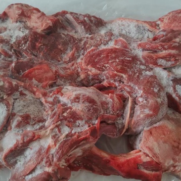 板冻羊肉，精修去油全羊肉，带后腿带里脊。纯干不调理。