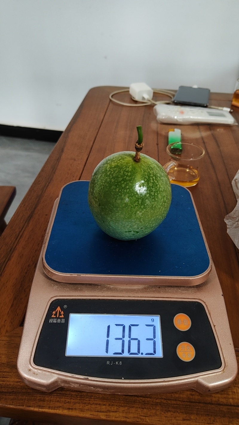 钦蜜九号百香果