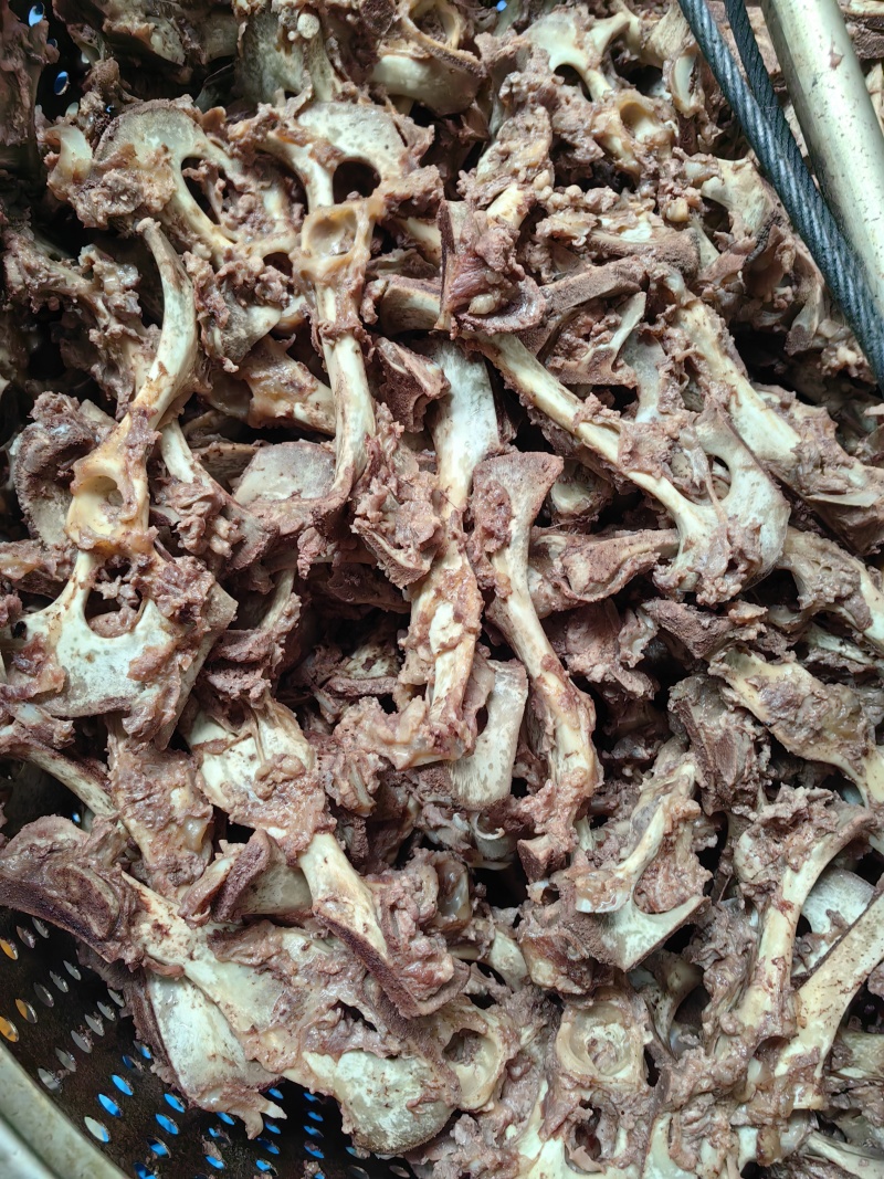 熟羊碎肉，肉多筋少，都是原装图片，厂家直销，欢迎咨询