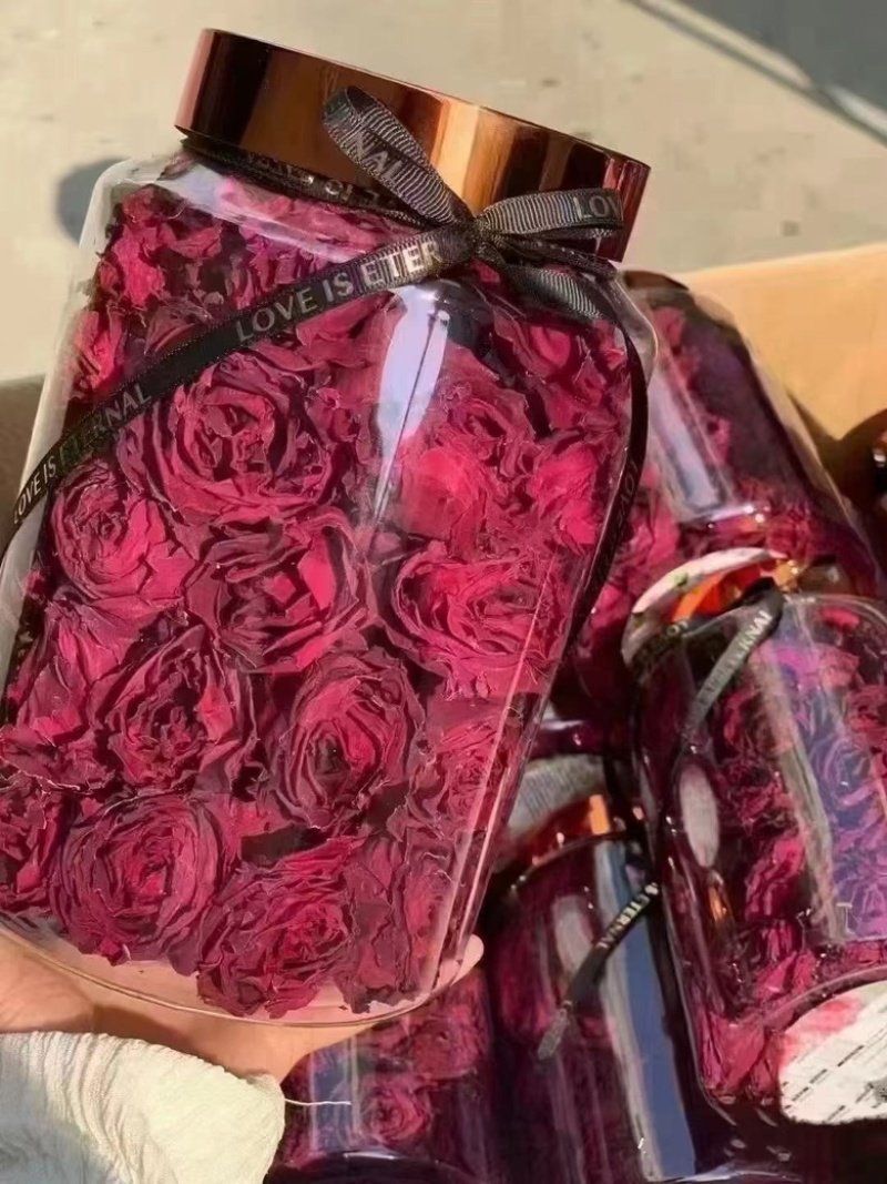 云南头期墨红玫瑰可视频看货，一手货源，保质保量