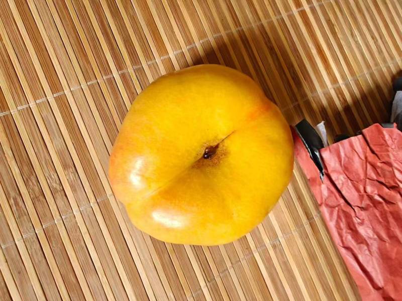 【精品】河北油蟠桃产地直发/质量为先服务周到/饶阳油蟠桃