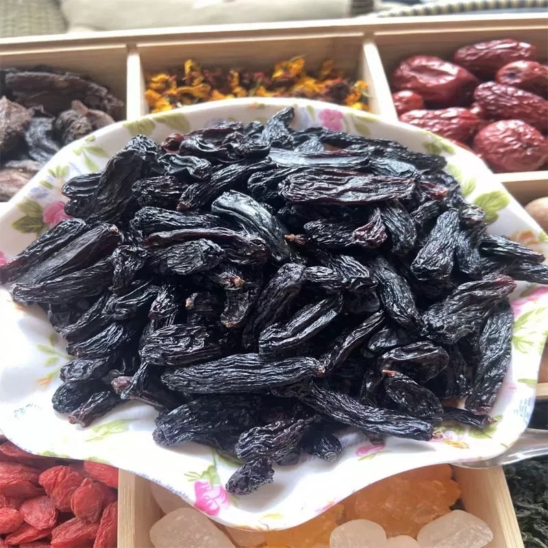 蓝宝石美人指，葡萄干