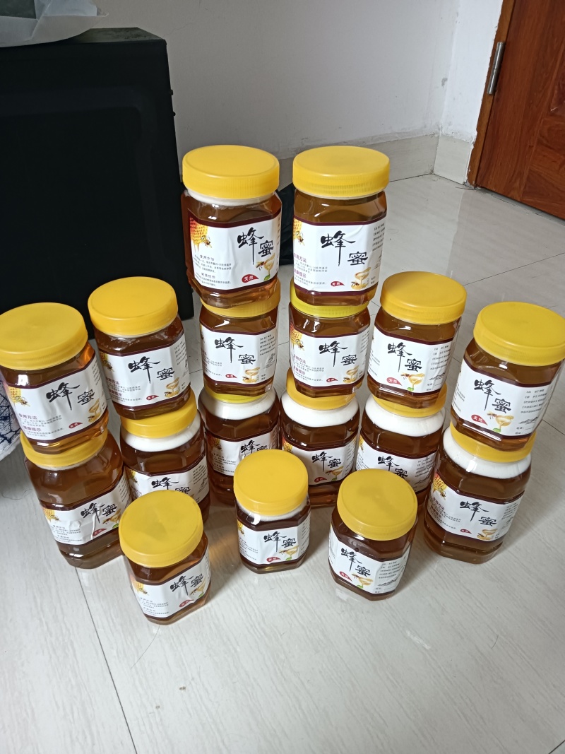 百花春蜜土蜂蜜荔枝龙眼蜜，乌鸠蜜，冬蜜鸭脚木蜜
