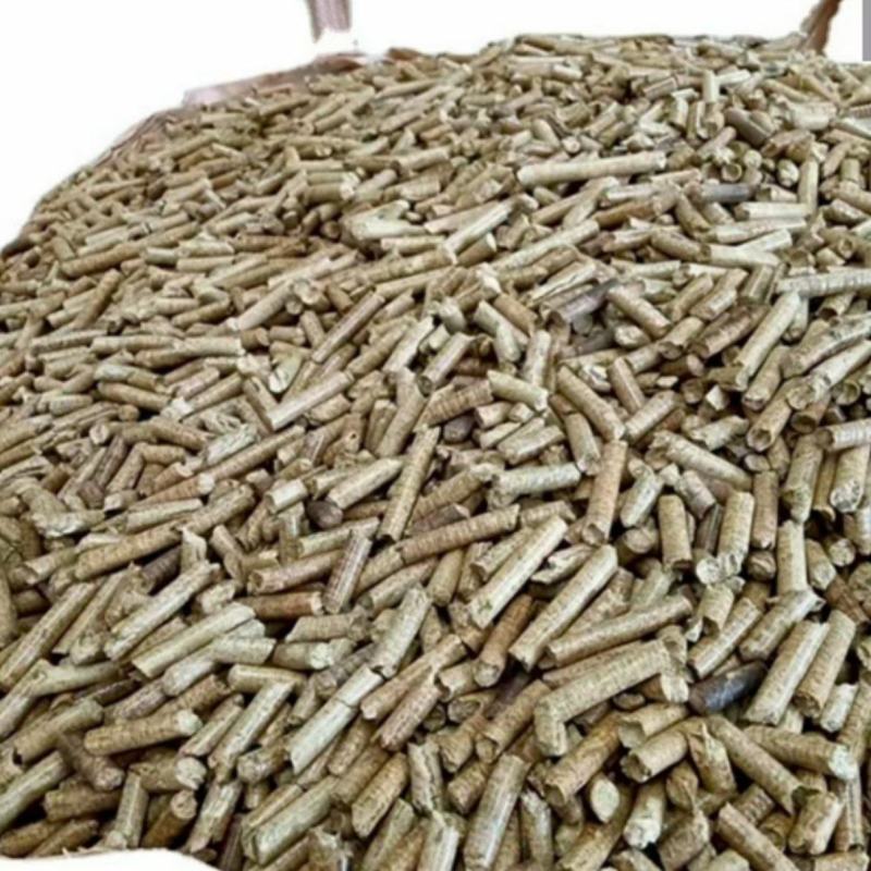 生物颗粒生物质竹子颗粒燃料竹粉颗粒燃料量大从优提前订
