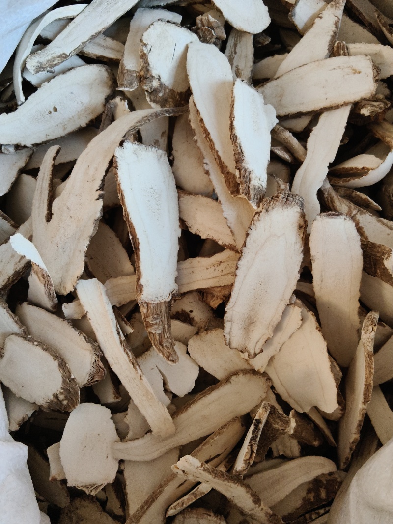 主营毫白芷，常年加工各种规挌圆片斜片无硫有硫，