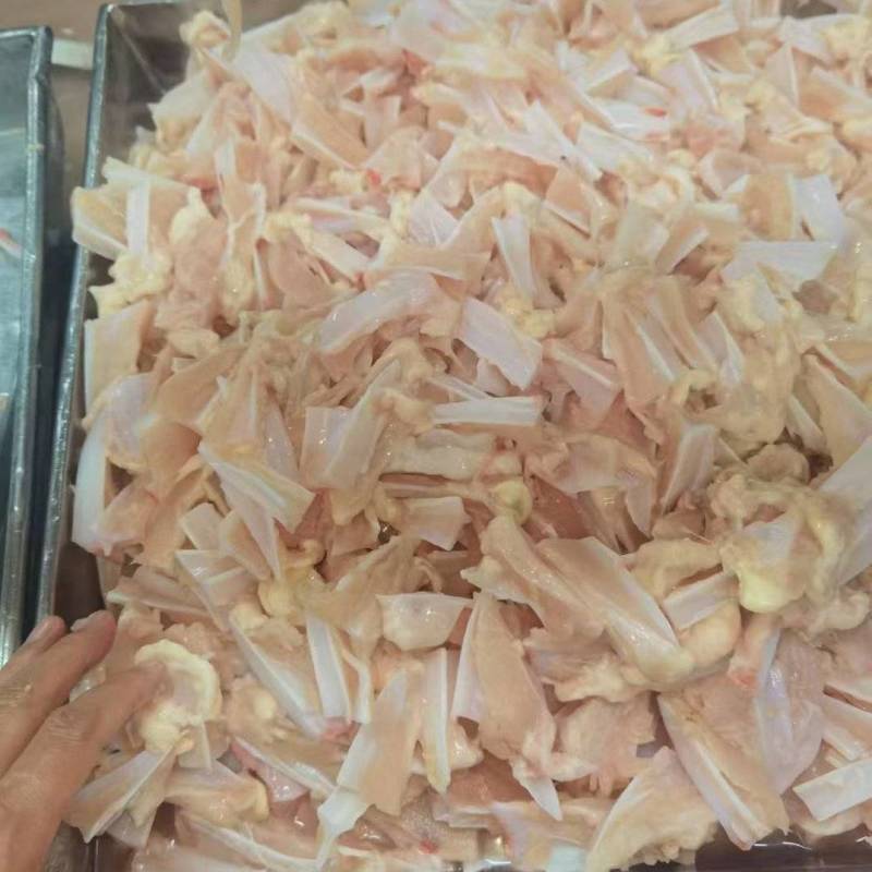 带肉鸡胸软骨