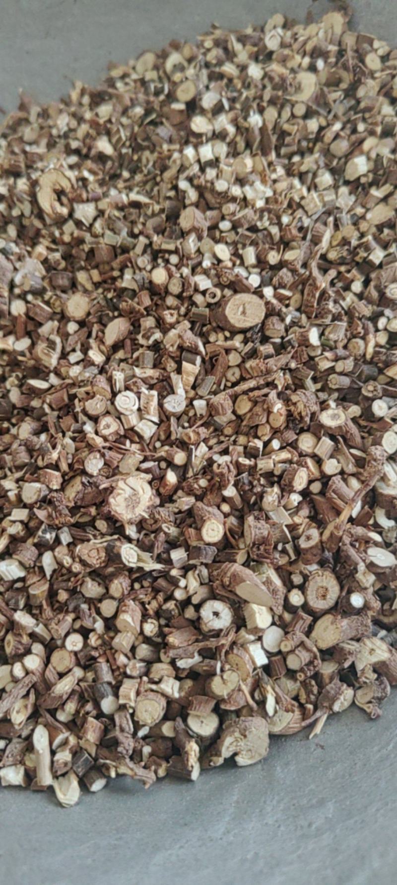 《柴胡》山西柴胡买好药尽在聚源中药