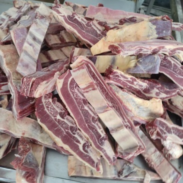 满肉牛肋排