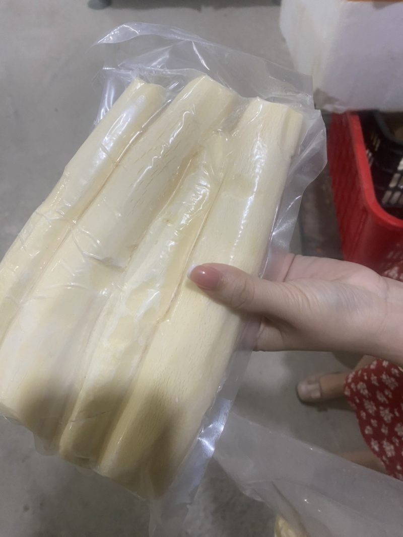 全年供应木薯（冻薯、鲜薯）