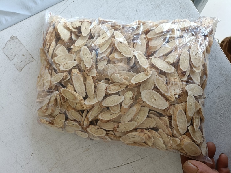 黄芪指甲片