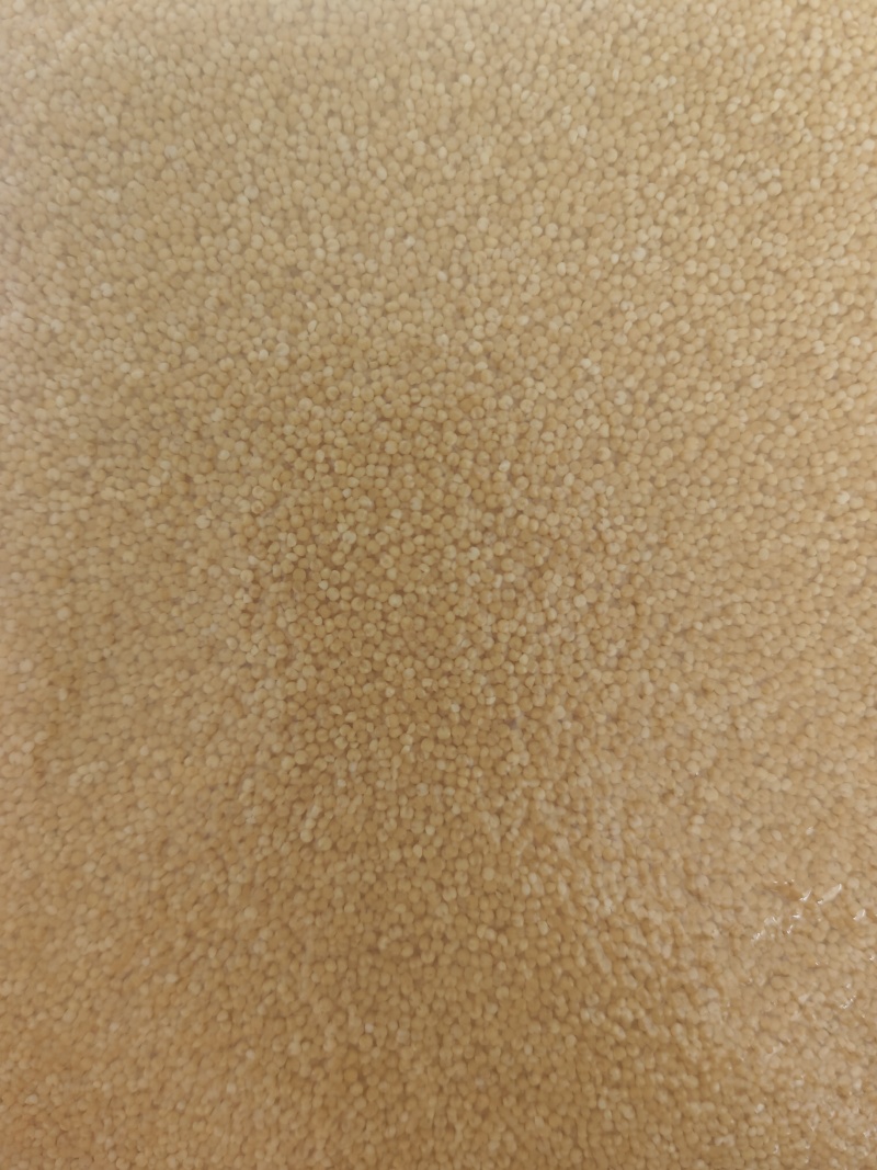 小米，我们不做陈化粮，不做发霉抛光粮，不做熏硫粮！