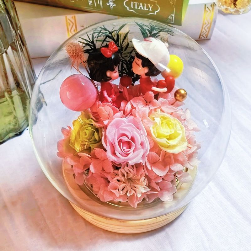 永生花礼盒玻璃罩永久新款小众**高级送闺蜜恋人情侣送长辈带灯
