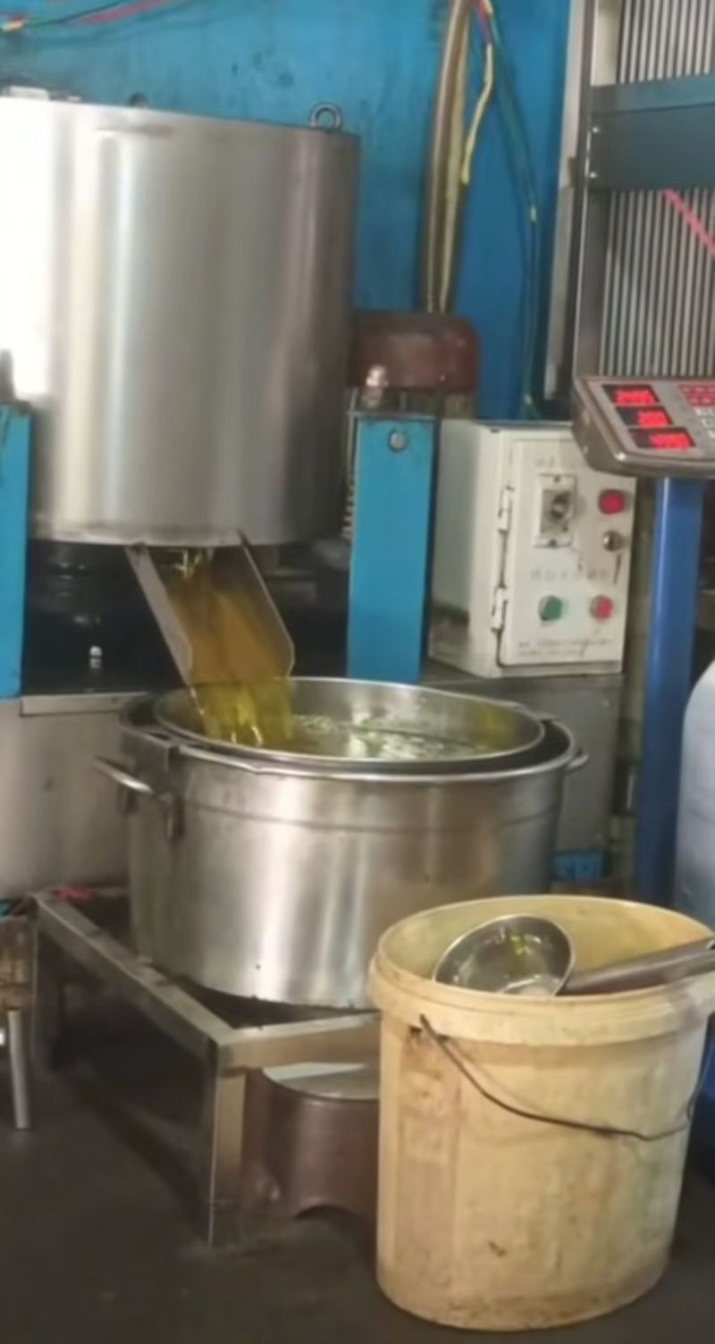 纯正自家榨的菜籽油，无污染，***。
