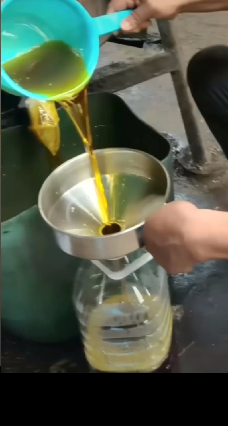 纯正自家榨的菜籽油，无污染，***。