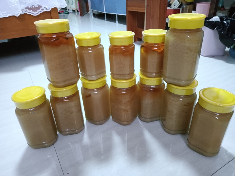 百花春蜜土蜂蜜荔枝龙眼蜜，乌鸠蜜，冬蜜鸭脚木蜜