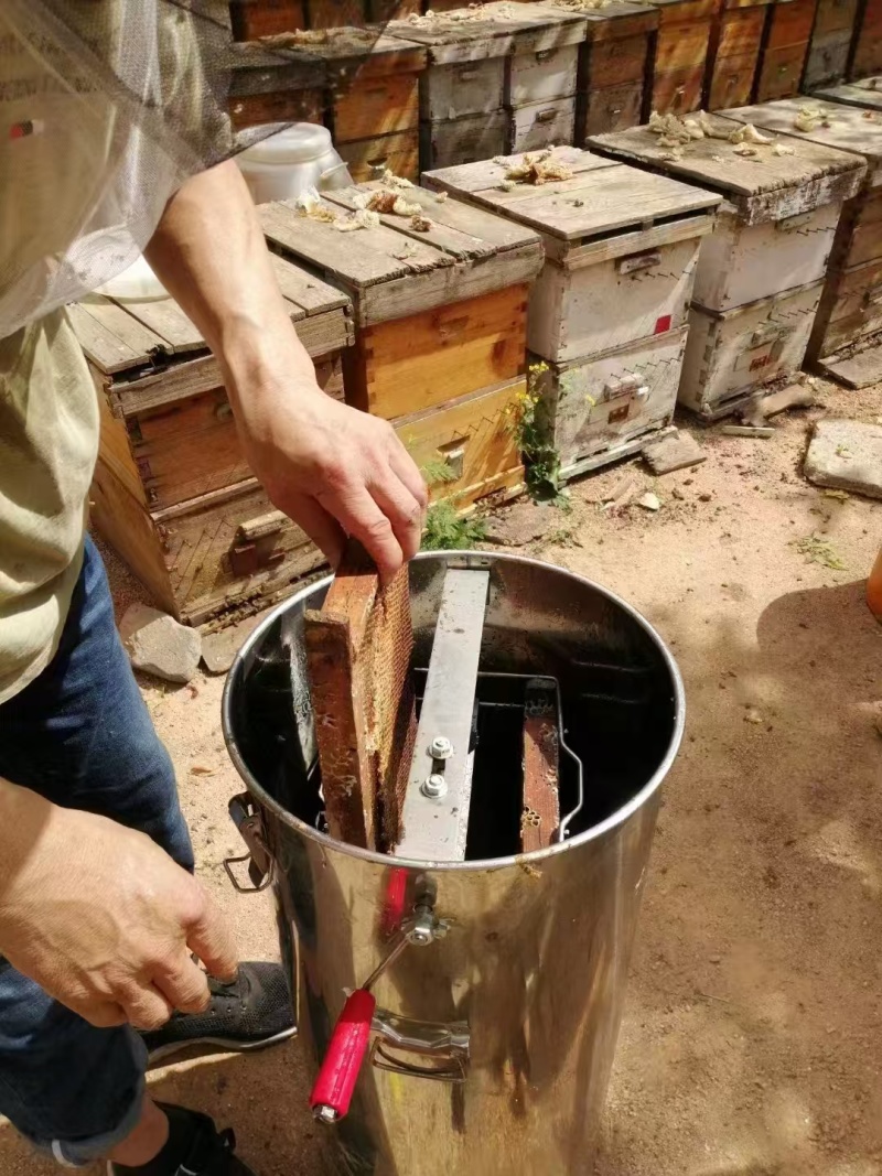 农家自产蜂蜜源自深山纯正天然，农家直发，优质供