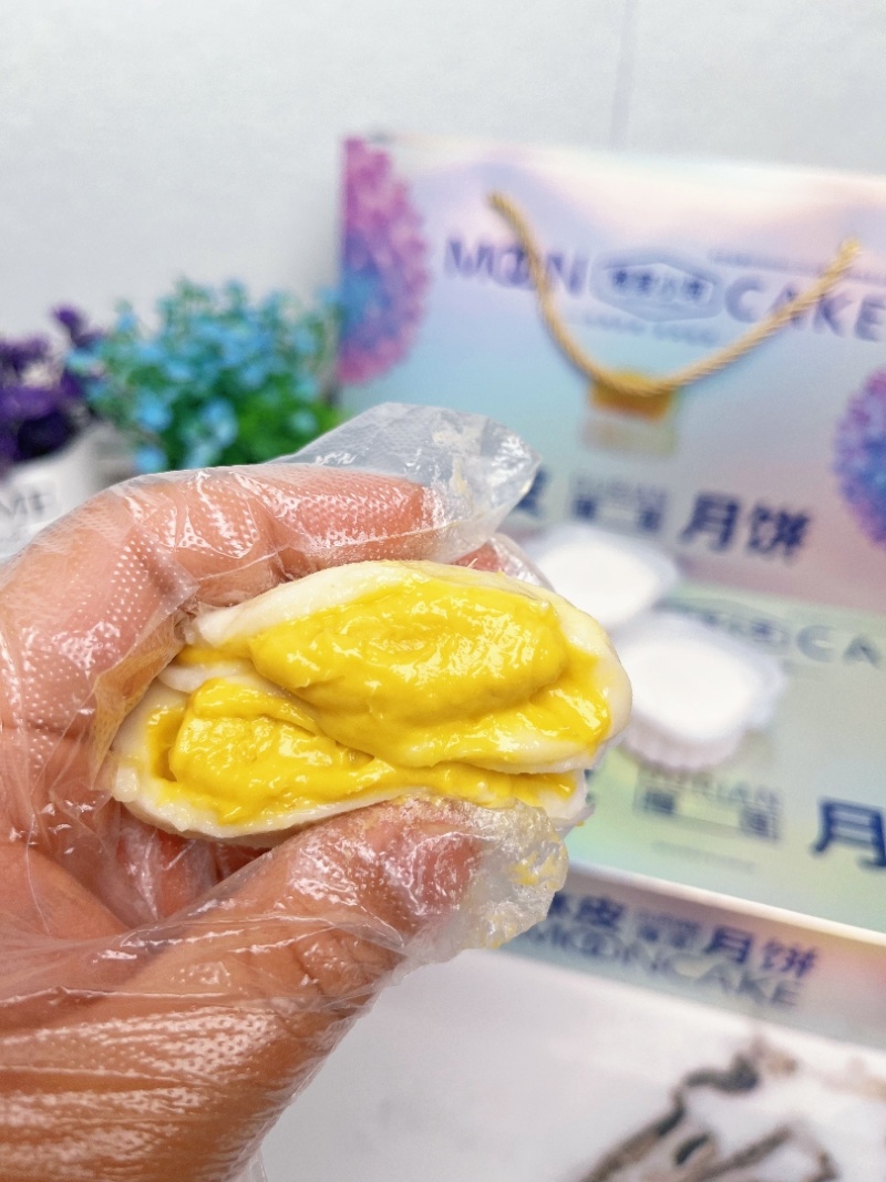 它来了，它来了‼猫山王「榴莲冰皮月饼」回归了一年只卖
