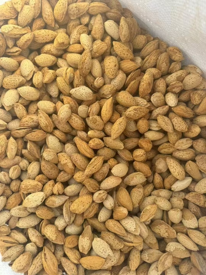 新货巴旦木价格实惠源头工厂工厂直发鲜香酥脆