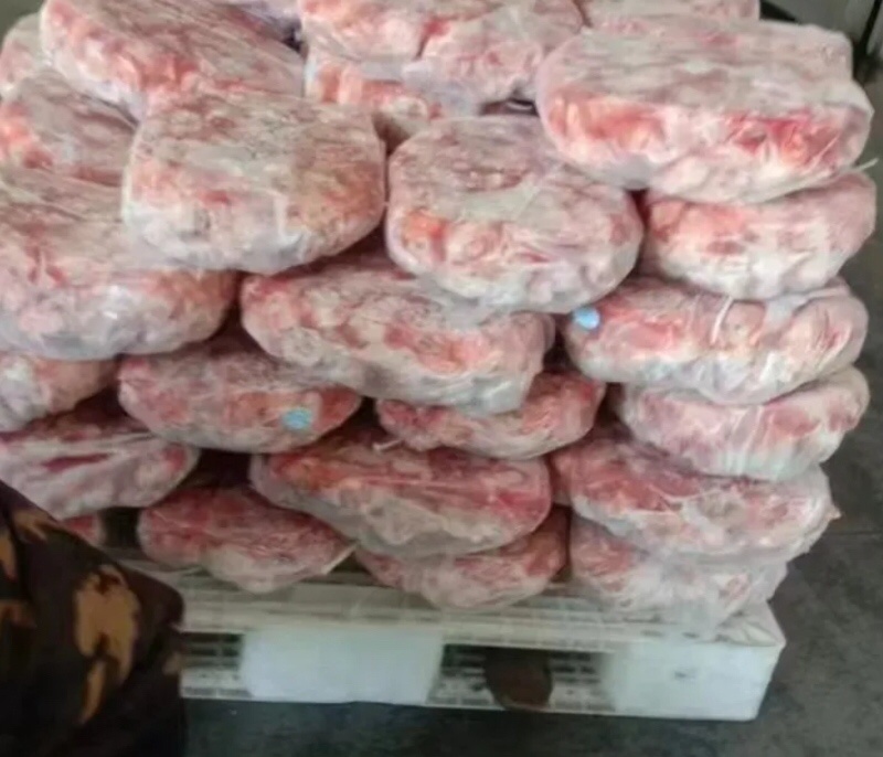 肉食鸡头工厂直发各种级别都有欢迎咨询。