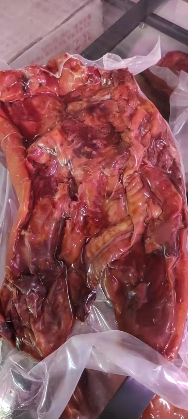 猪头肉，带耳朵，厂家直发，大量有货，欢迎各位老板咨询采购
