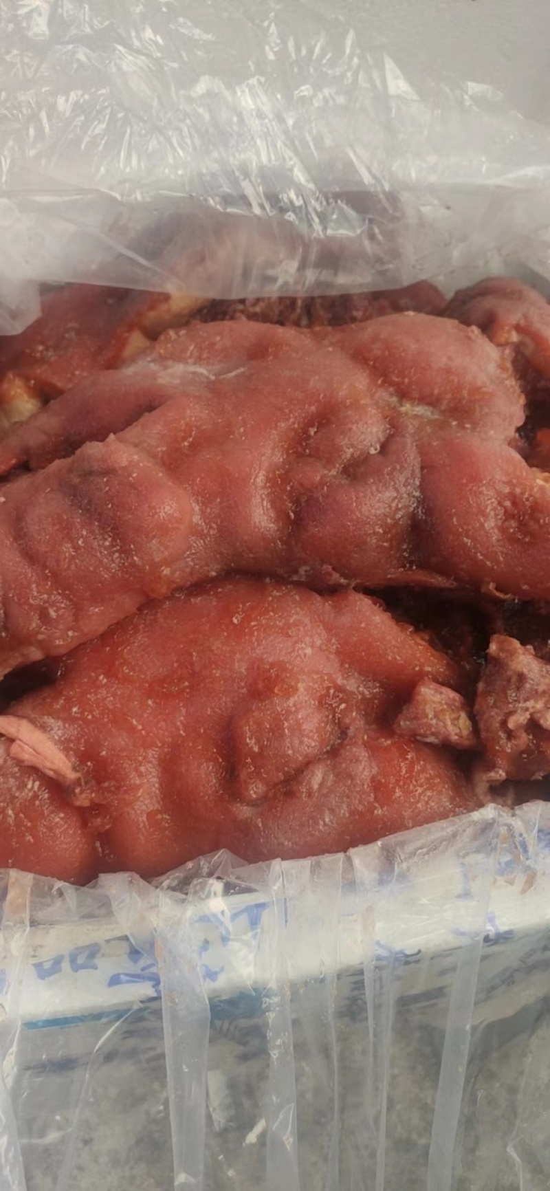 猪头肉，带耳朵，厂家直发，大量有货，欢迎各位老板咨询采购