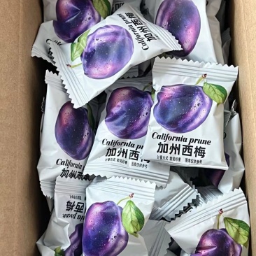 新货加州大西梅干低脂带核蜜饯果干大果孕妇休闲零食