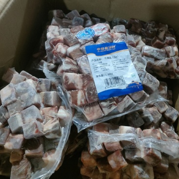 原切牛肉块