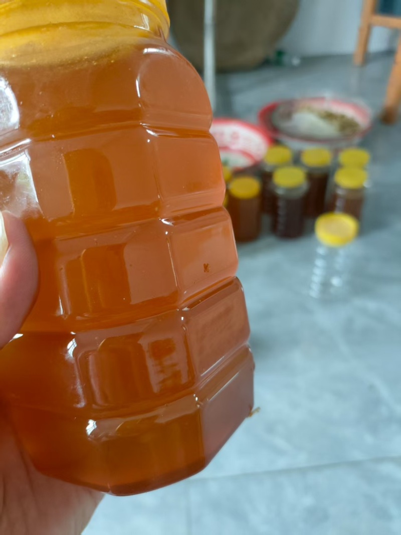 江西赣州大量供应土蜂蜜货源充足，量大从优，欢迎咨询