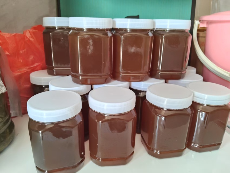 土蜂蜜/野生蜂蜜一年只取一次蜜新鲜品质优欢迎来电咨询